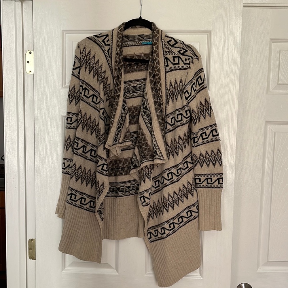 Alice and Olivia beige oversized cardigan